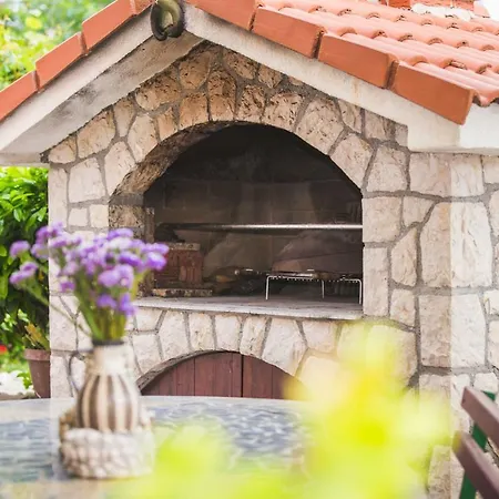 Mistral Apartamento Lopar