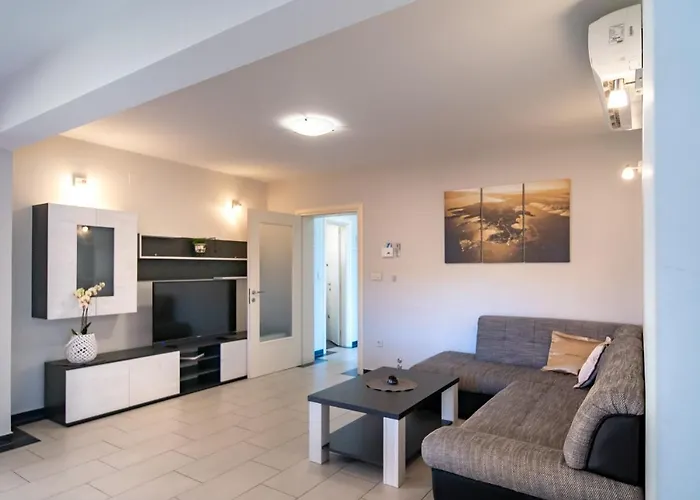 Mistral Apartamento Lopar