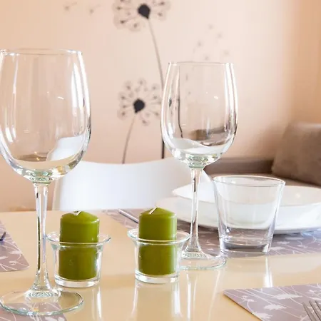 Mistral Apartment *