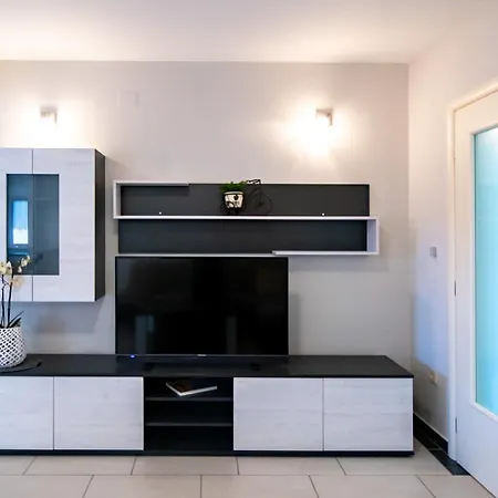 Mistral Apartment