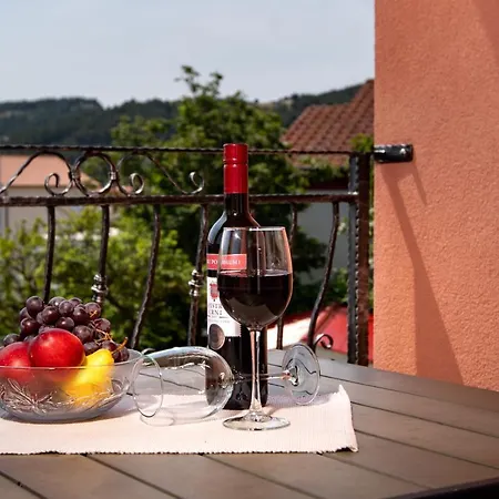 Apartment Mistral *