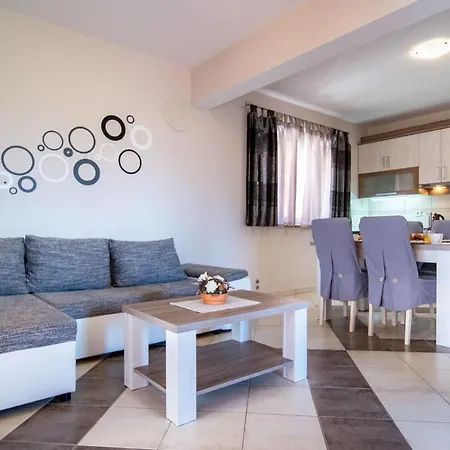 Mistral Apartment