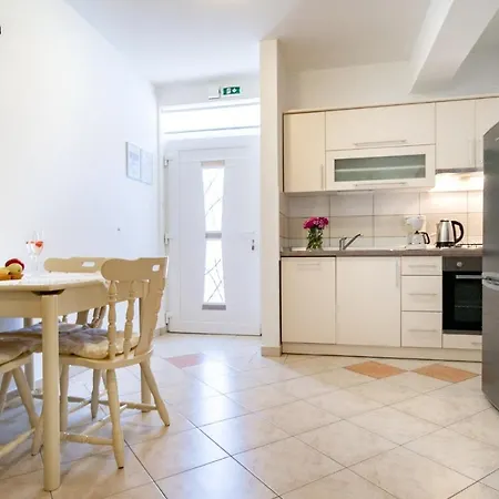 Apartment Mistral